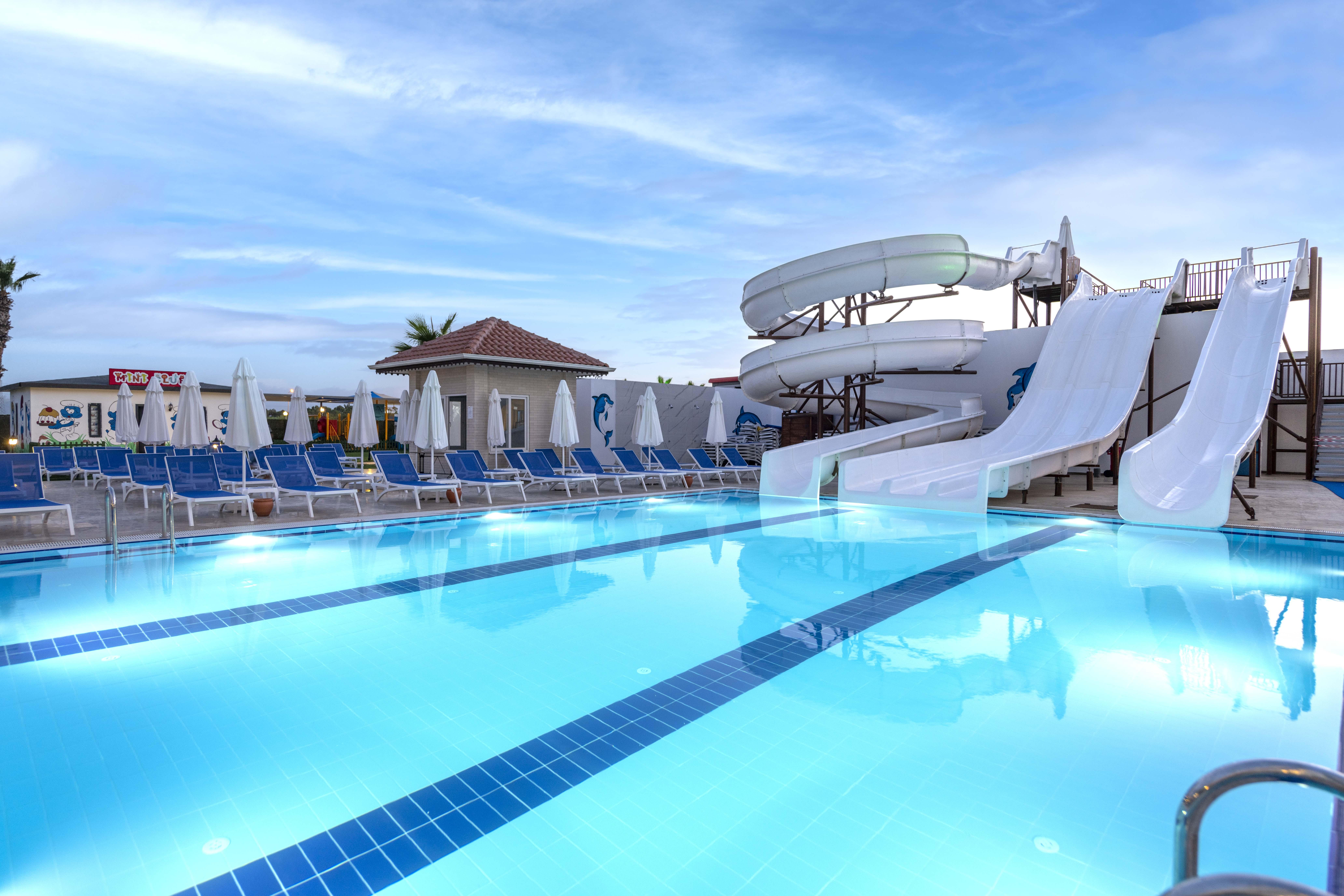 Royal Towers Lara Hotel Antalya Exterior photo