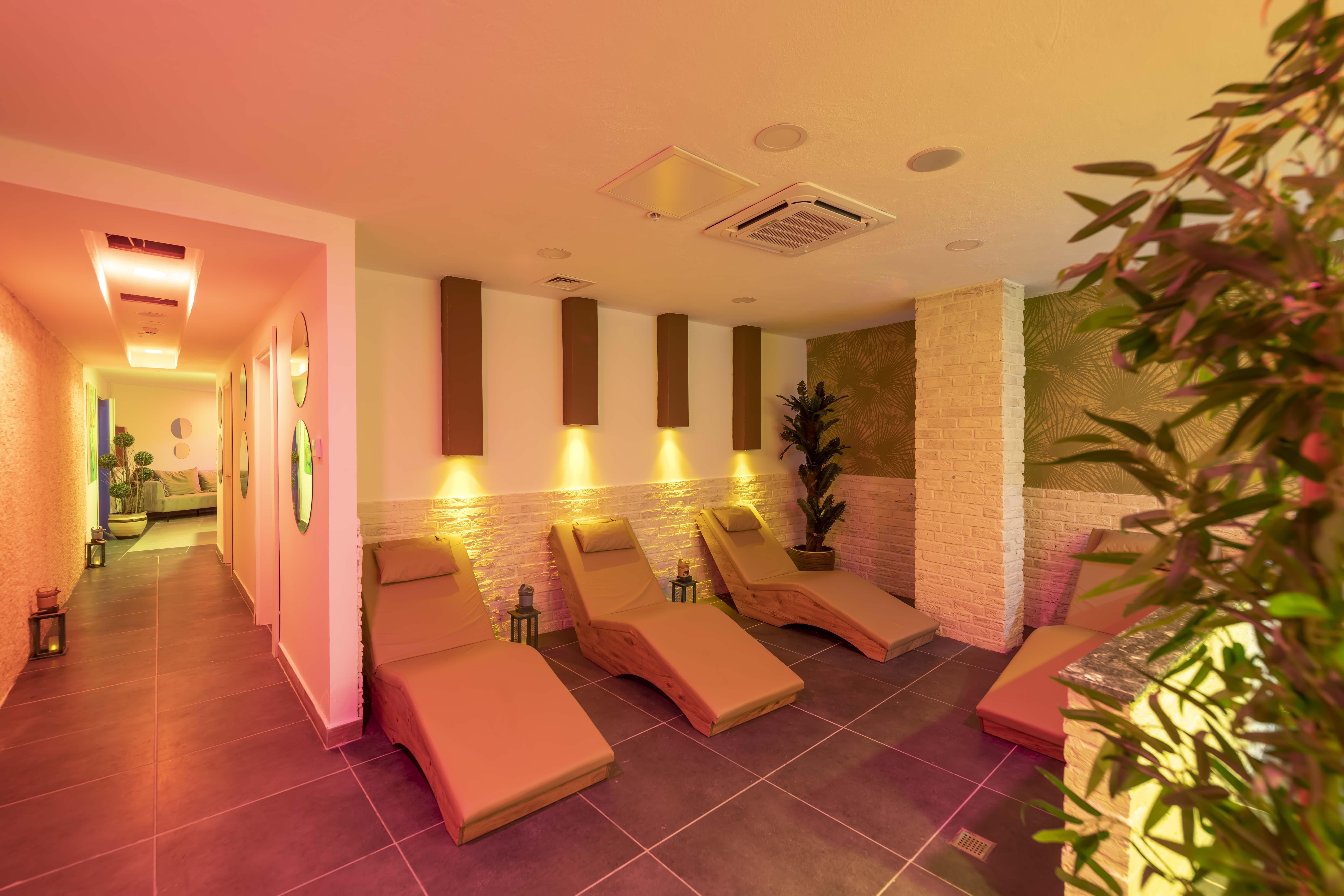 Royal Towers Lara Hotel Antalya Exterior photo